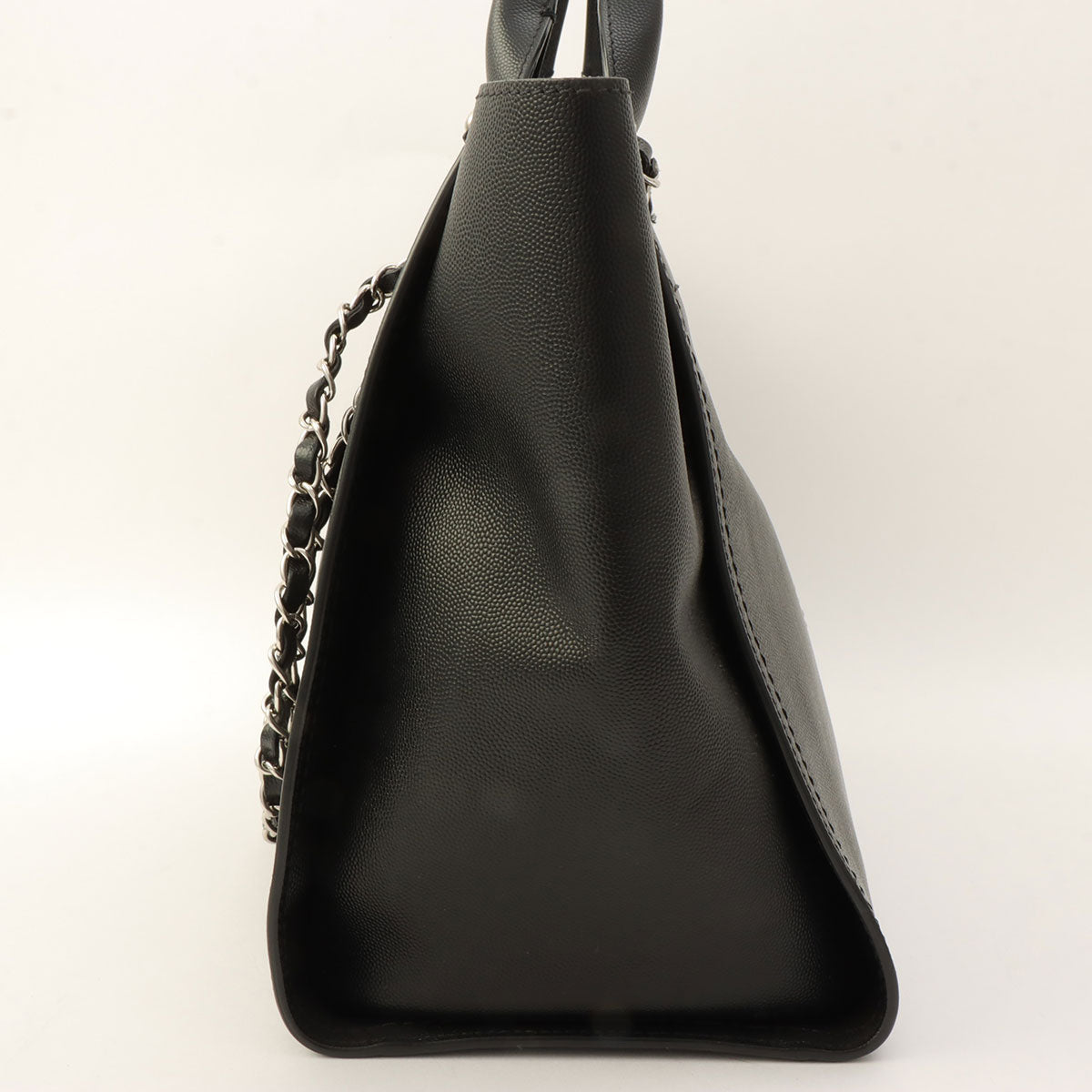 Chanel Deauville 2-Way Tote Bag in Black Caviar Skin, manufactured around 2018