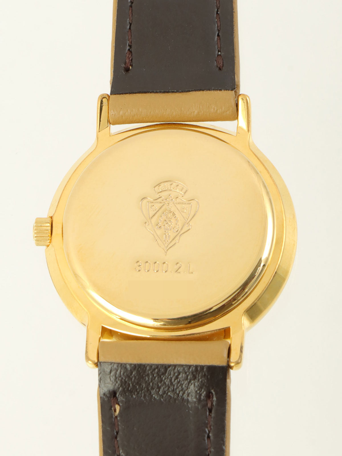 ラウンドロゴフェイスウォッチ ゴールド/ベージュ