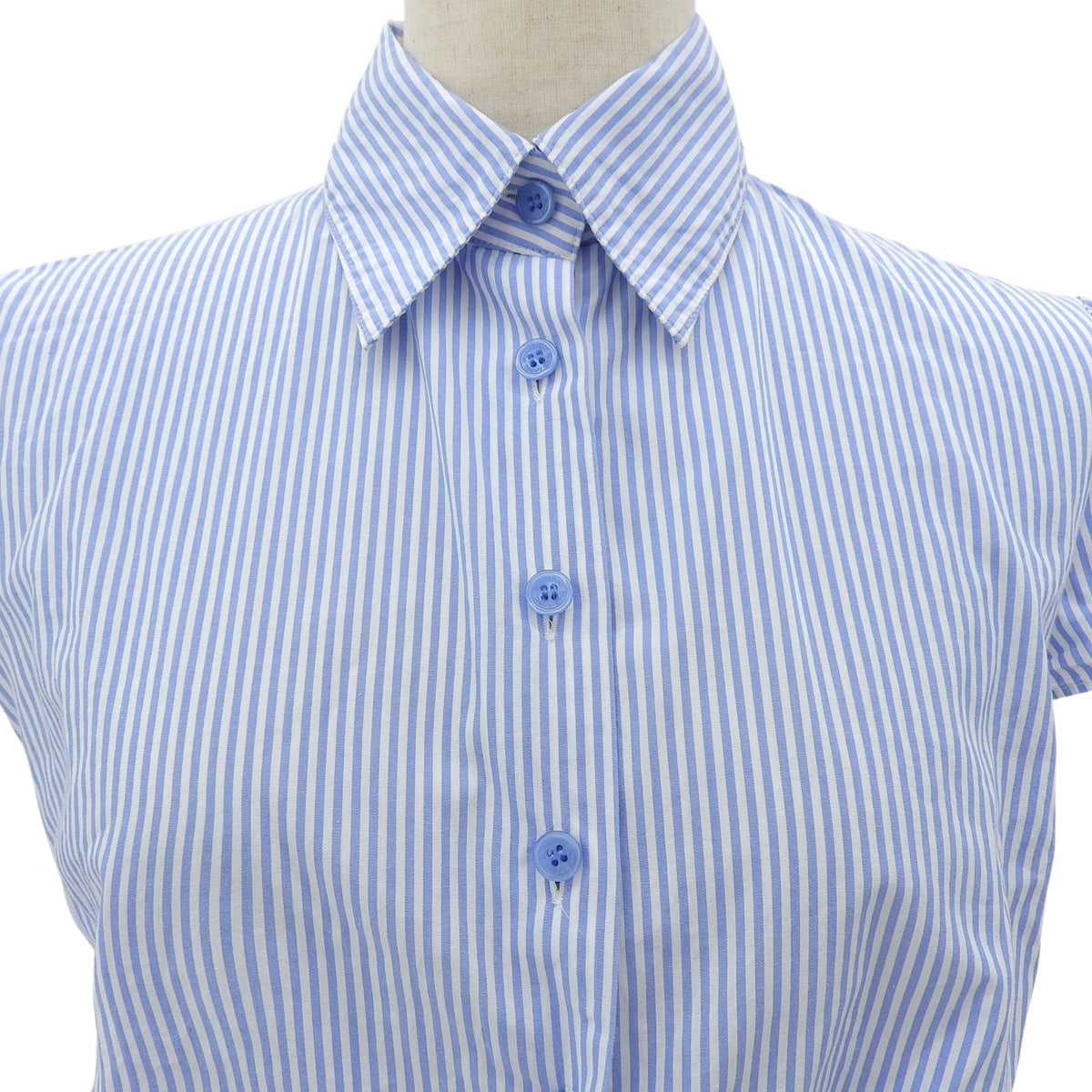 Stripe Pattern Logo Button Ribbon Half-Sleeve Shirt Blue/White