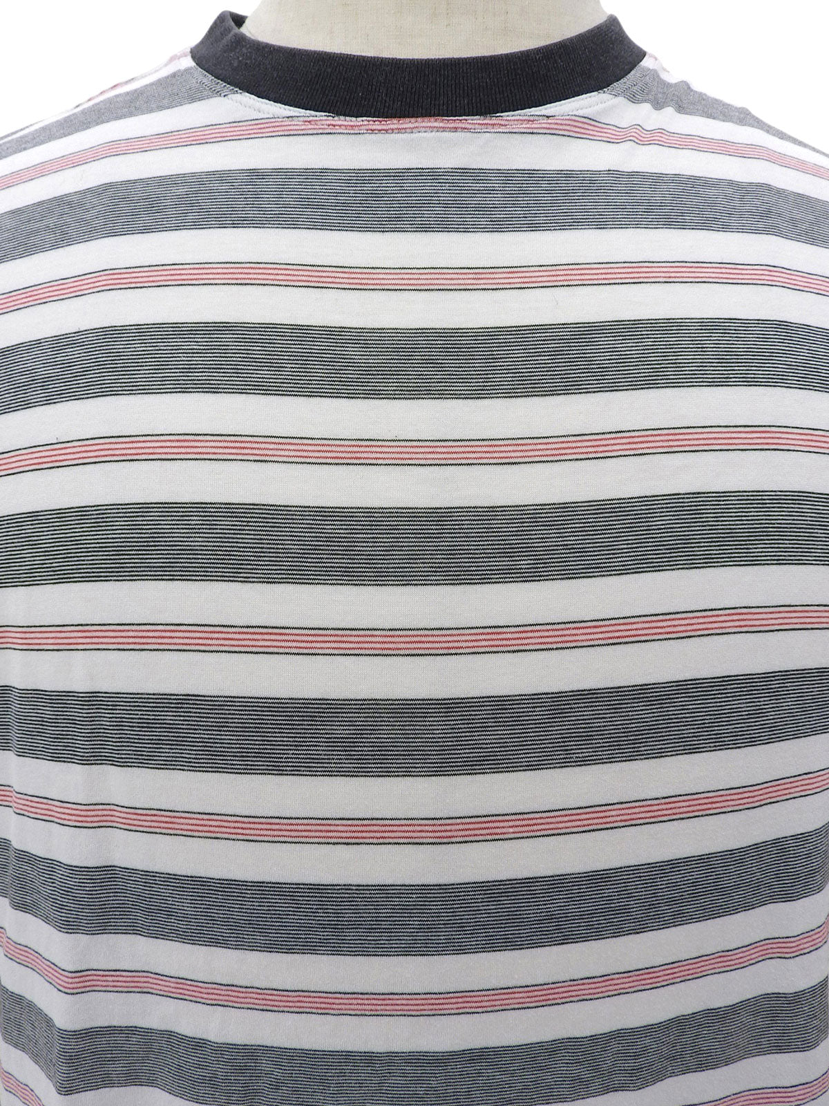 ボーダーロゴ刺繍Tシャツ ホワイト/ブラック/レッド