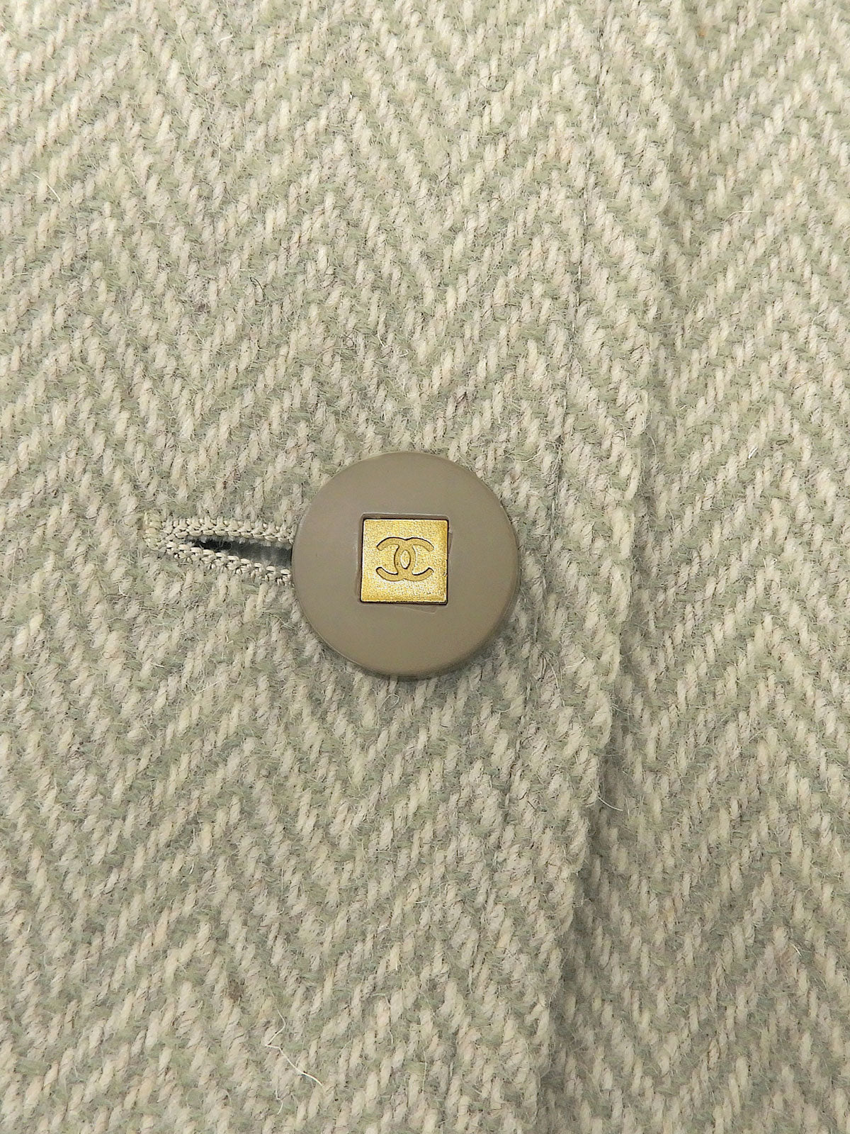 ウールヘリンボーンCCマークボタンジャケット グレージュ