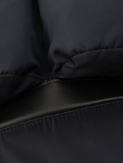 尼龙徽标牌双肩包 海军蓝/黑色