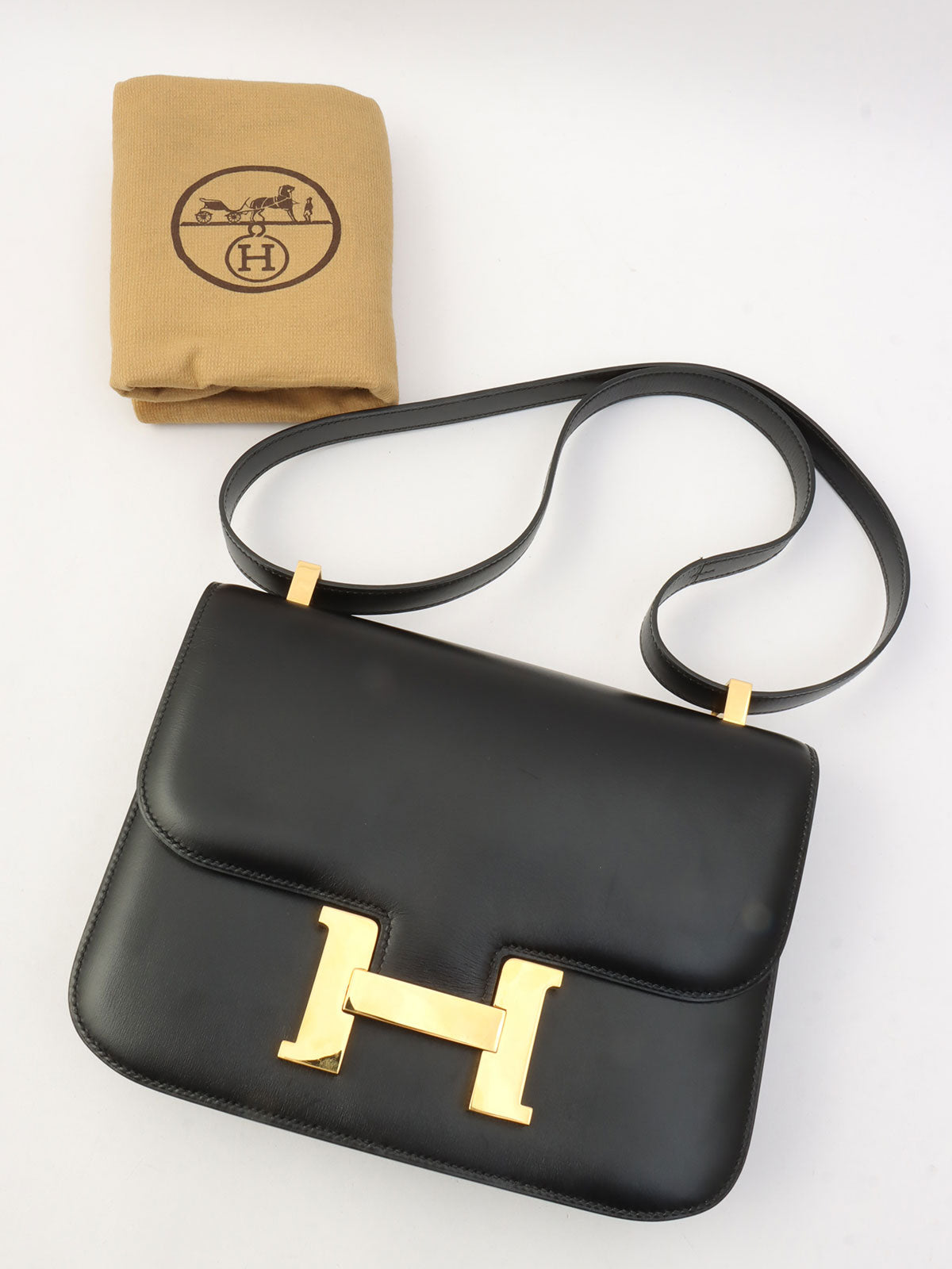 1996年康斯坦斯23黑色