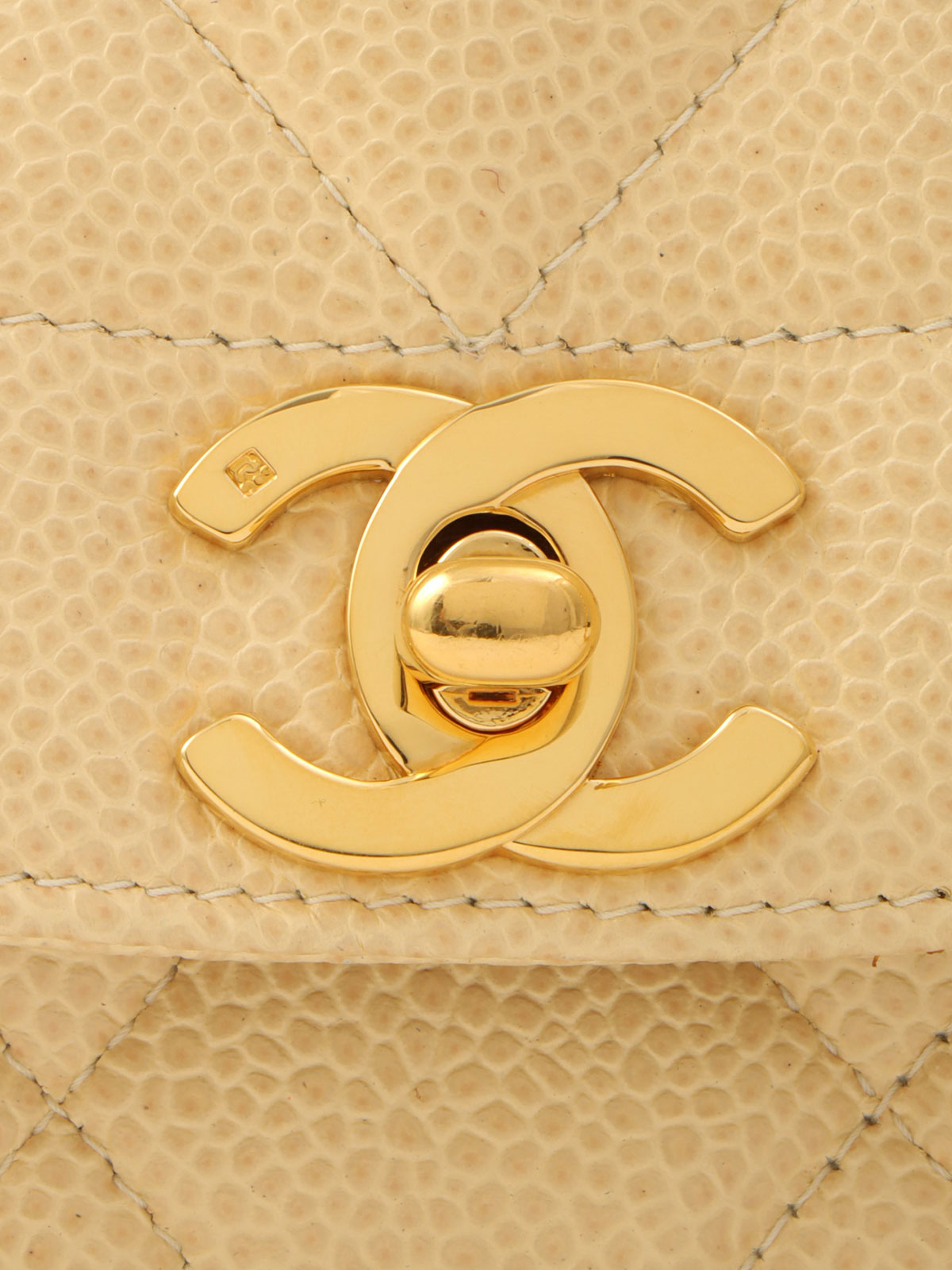 1992年頃製 キャビアスキンダイアナフラップチェーンバッグ25cm ベージュ