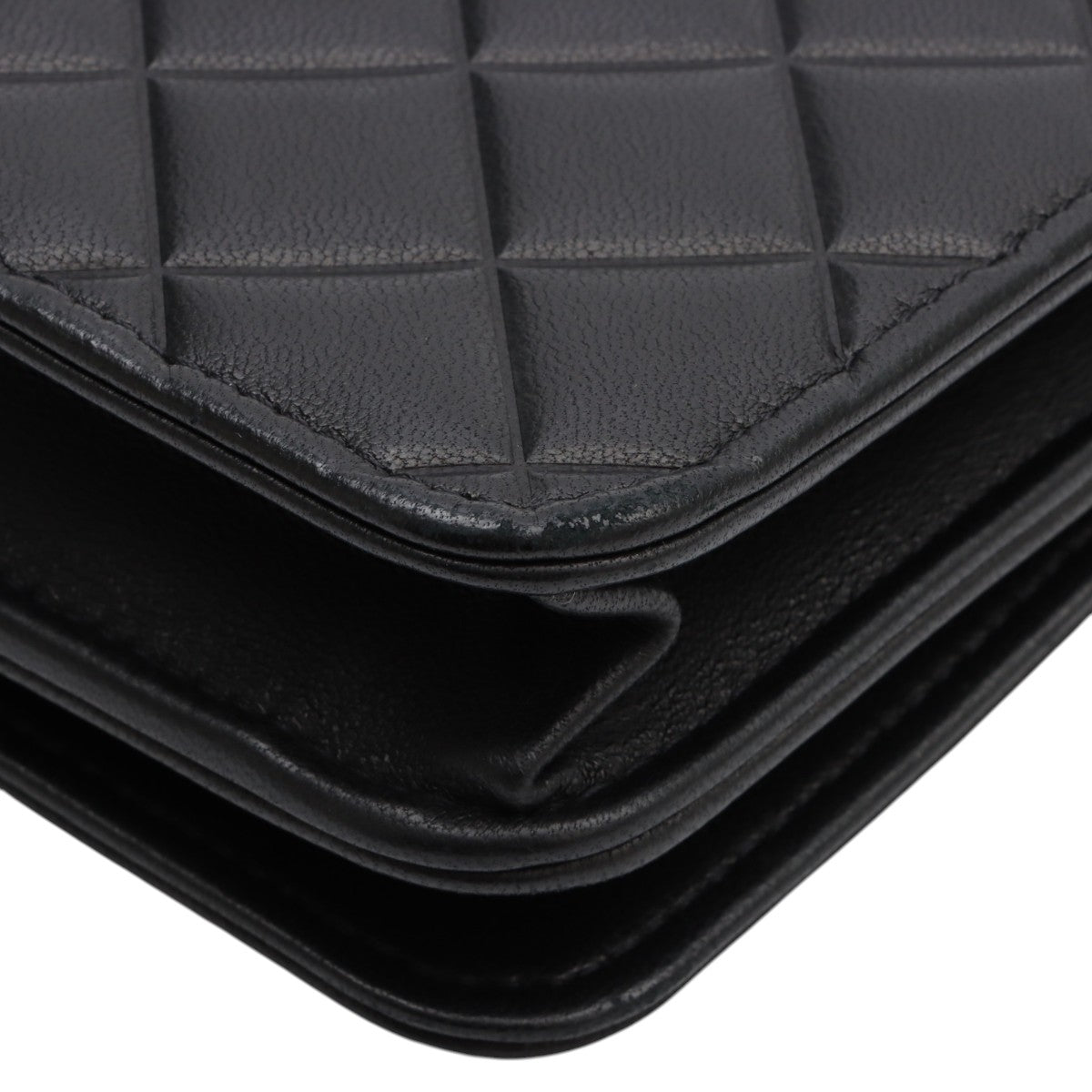 Circa 2015 Matelassé Stitch CC Mark Embossed Chain Wallet Black