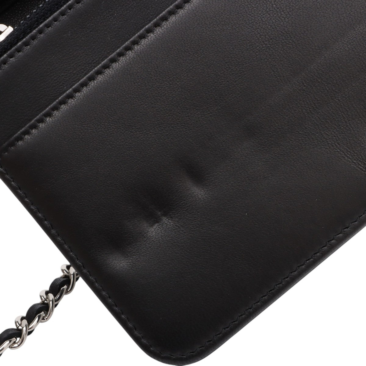 Circa 2015 Matelassé Stitch CC Mark Embossed Chain Wallet Black