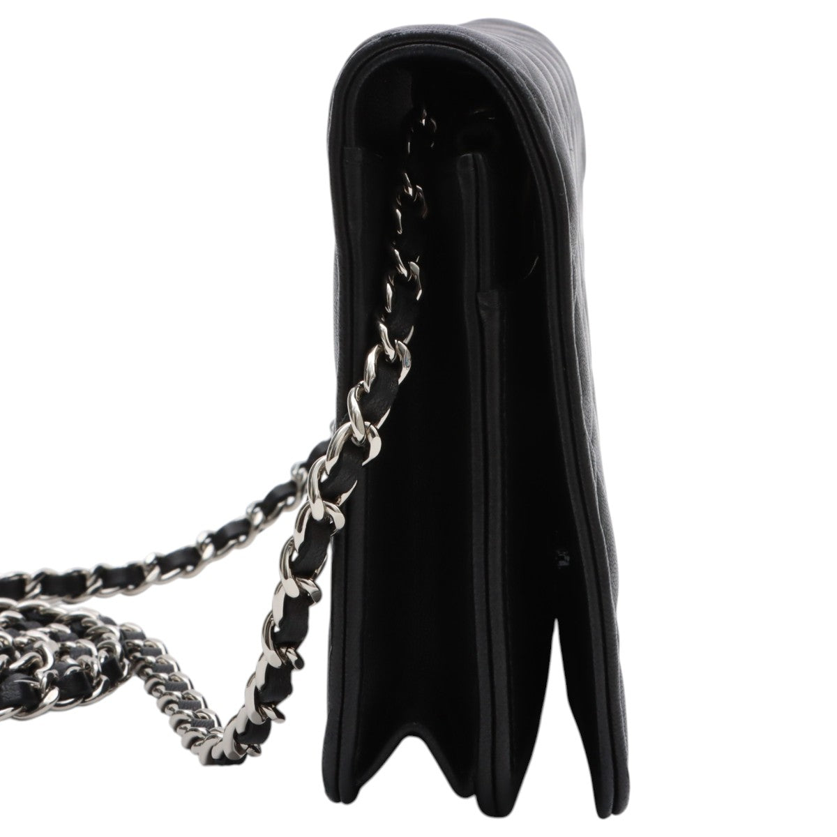Circa 2015 Matelassé Stitch CC Mark Embossed Chain Wallet Black