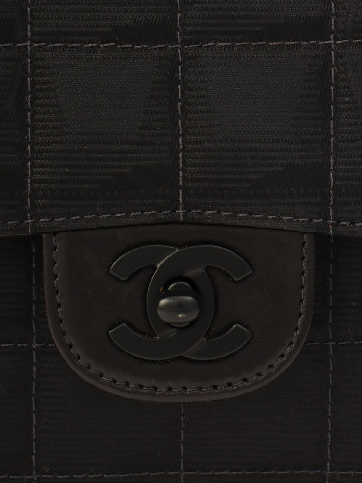New Travel Line CC Turnlock 链条单肩包，黑色（约 2000 年）
