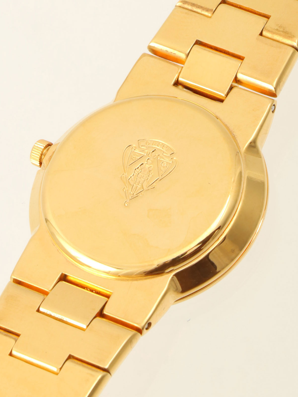 Round Logo Face Watch 3300L Yellow Shell