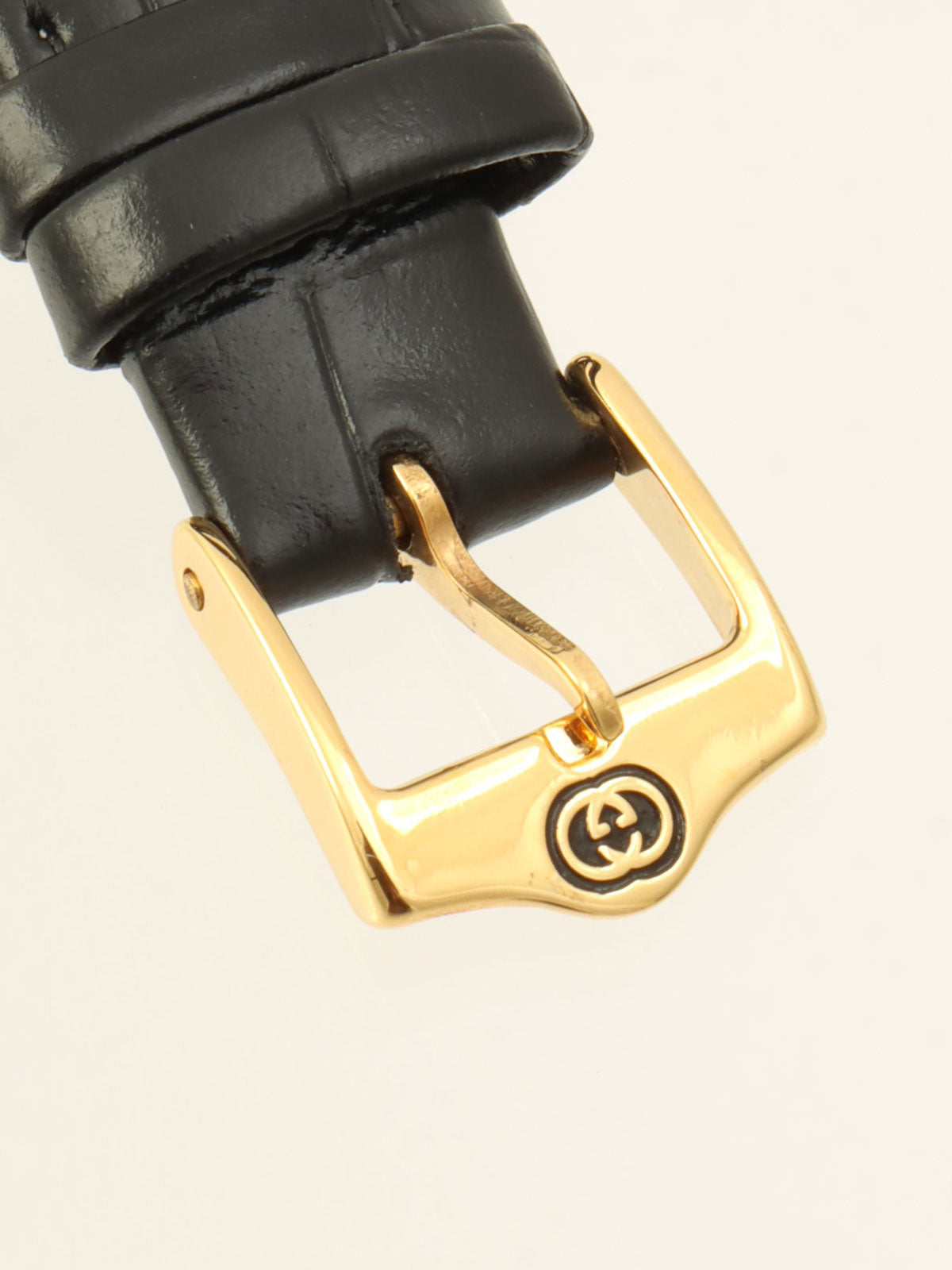 Rectangular Logo Face Watch 18mm 2600L Quartz Ivory/Black