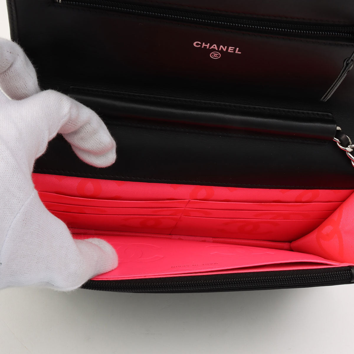 Cambon Line Chain Wallet, Black, circa 2011