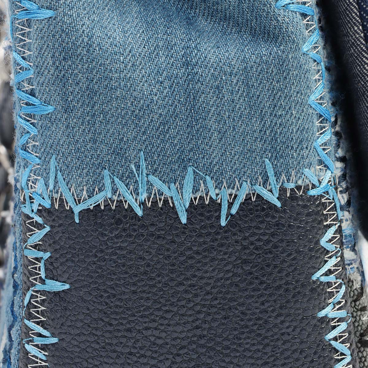 2014年左右 拼色CC转扣链条包30cm 蓝色/多色