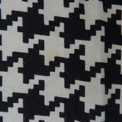 Houndstooth Pattern Scarf Black/Red