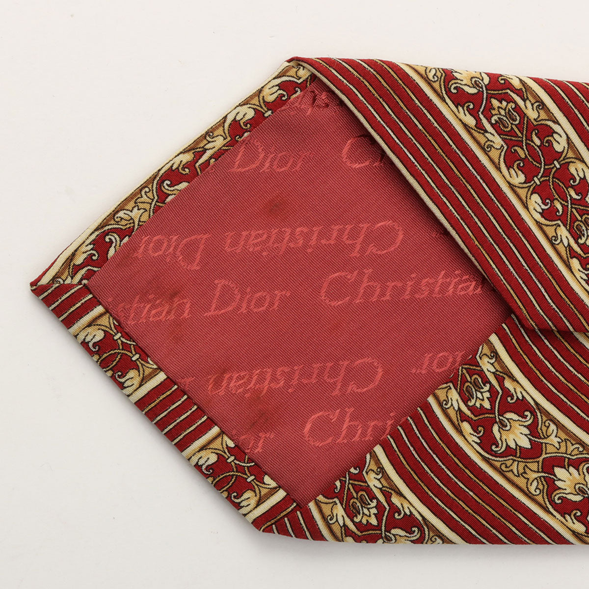 Design Pattern Tie Red