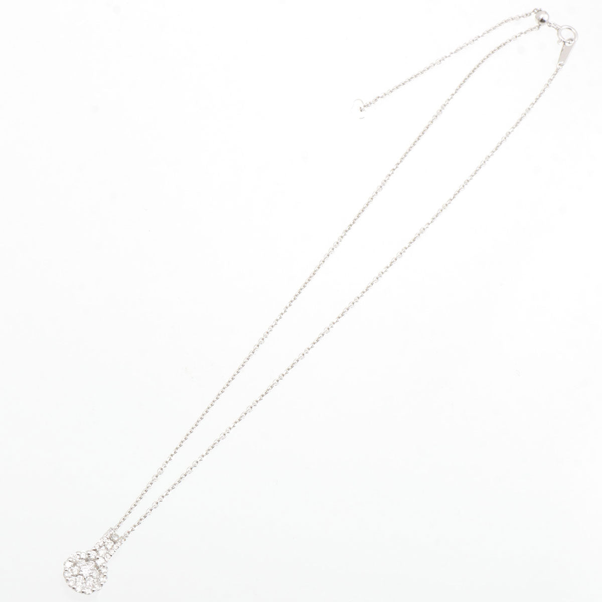 18K White Gold Diamond Design Necklace