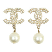 2019 Rhinestone CC Mark Pearl Swing Earrings Gold