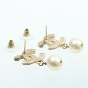 2019 Rhinestone CC Mark Pearl Swing Earrings Gold