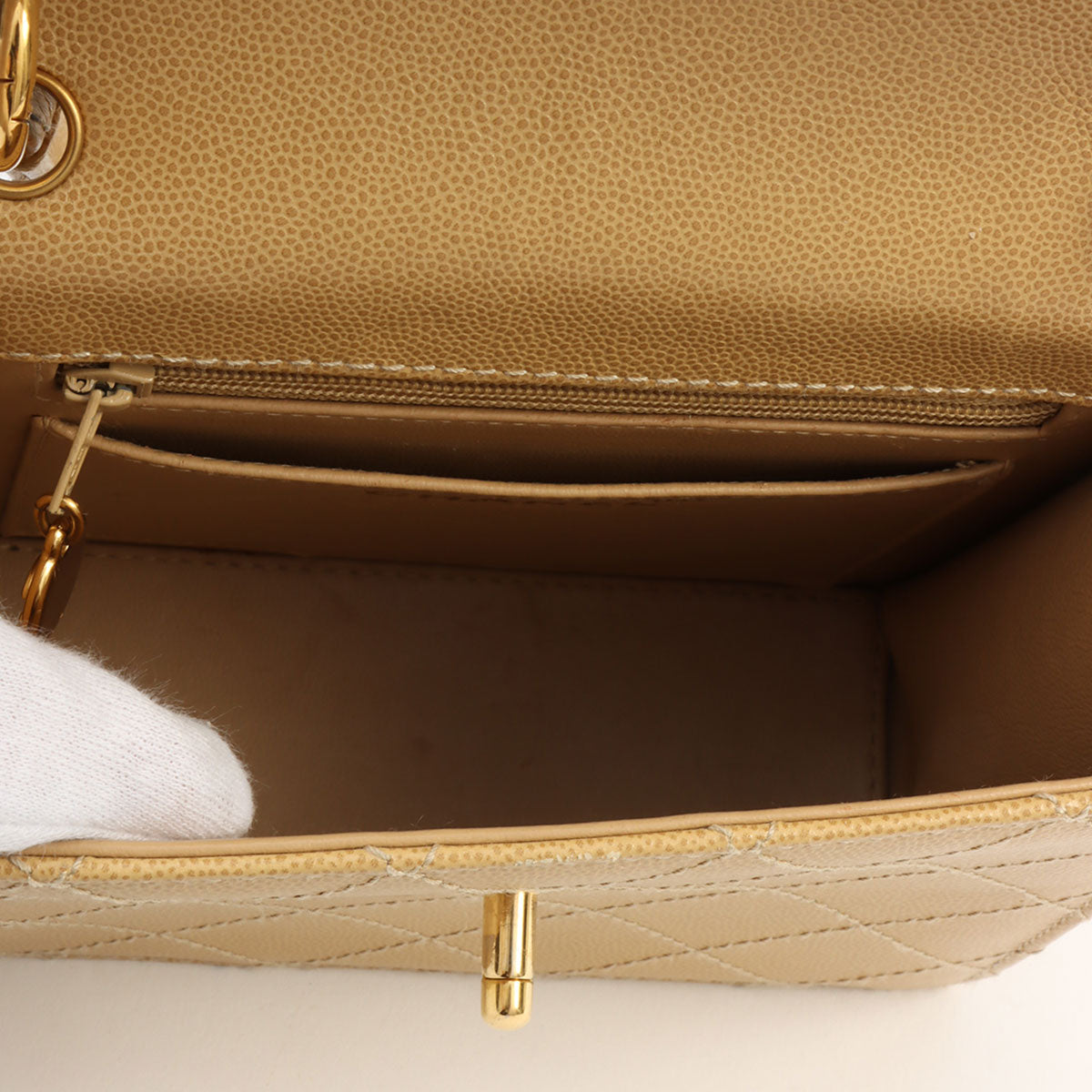 1998 Vintage Caviar Leather Matelassé Stitch CC Turn-Lock Handbag, Beige