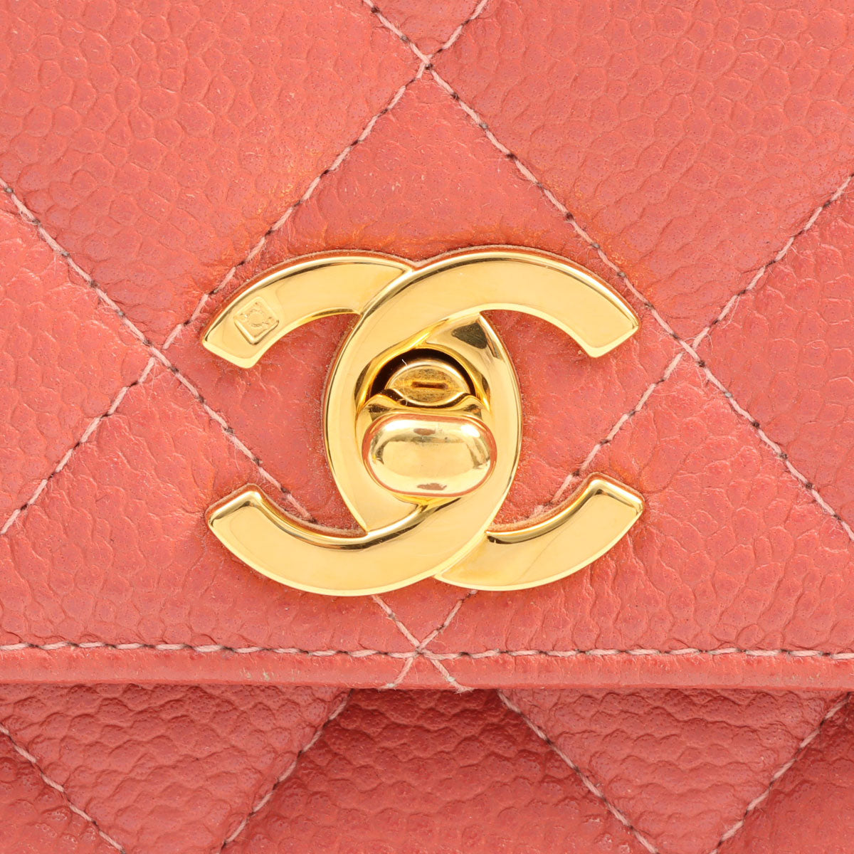 1997-ish Caviar Skin CC Turn-lock Handbag, Pink