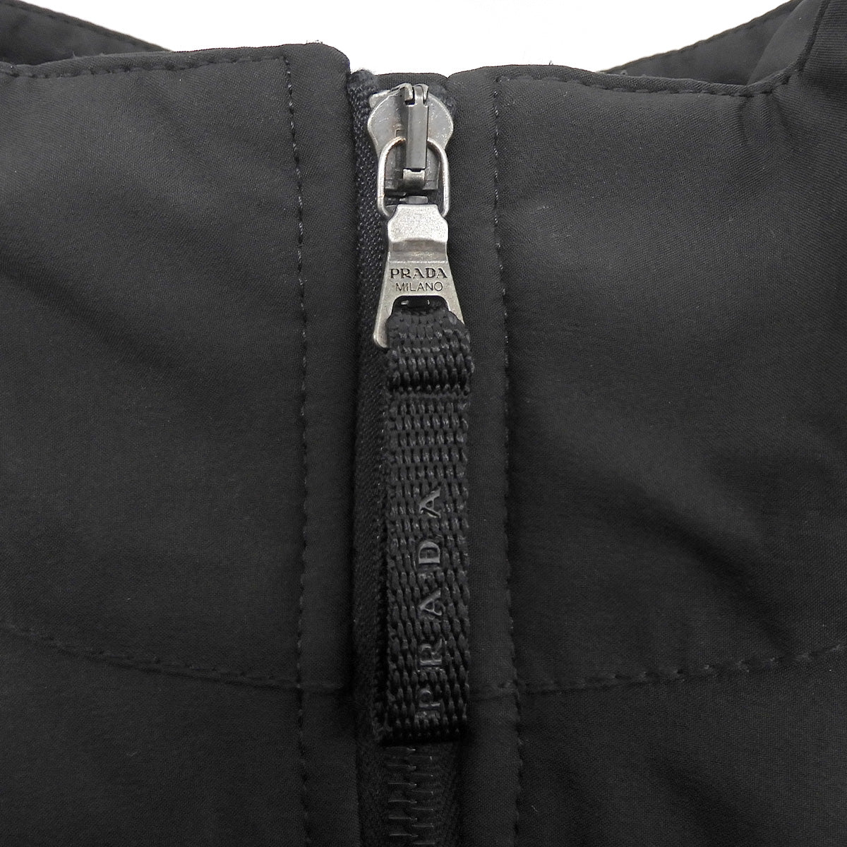 2008 Nylon Logo Zip-Up Coat #48 Black