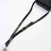 Lizard Logo Plate Shoulder Bag Black