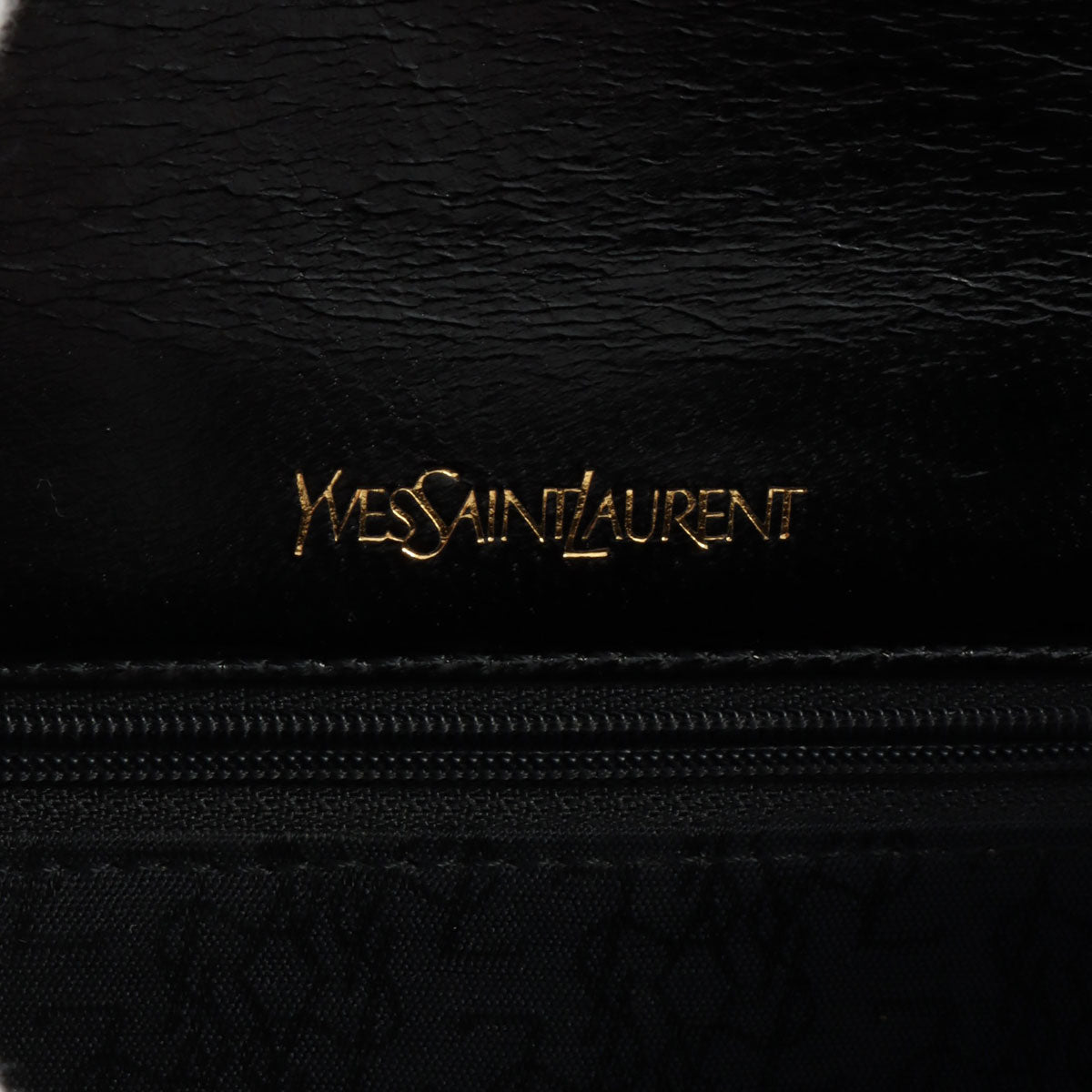 Lizard Logo Plate Shoulder Bag Black
