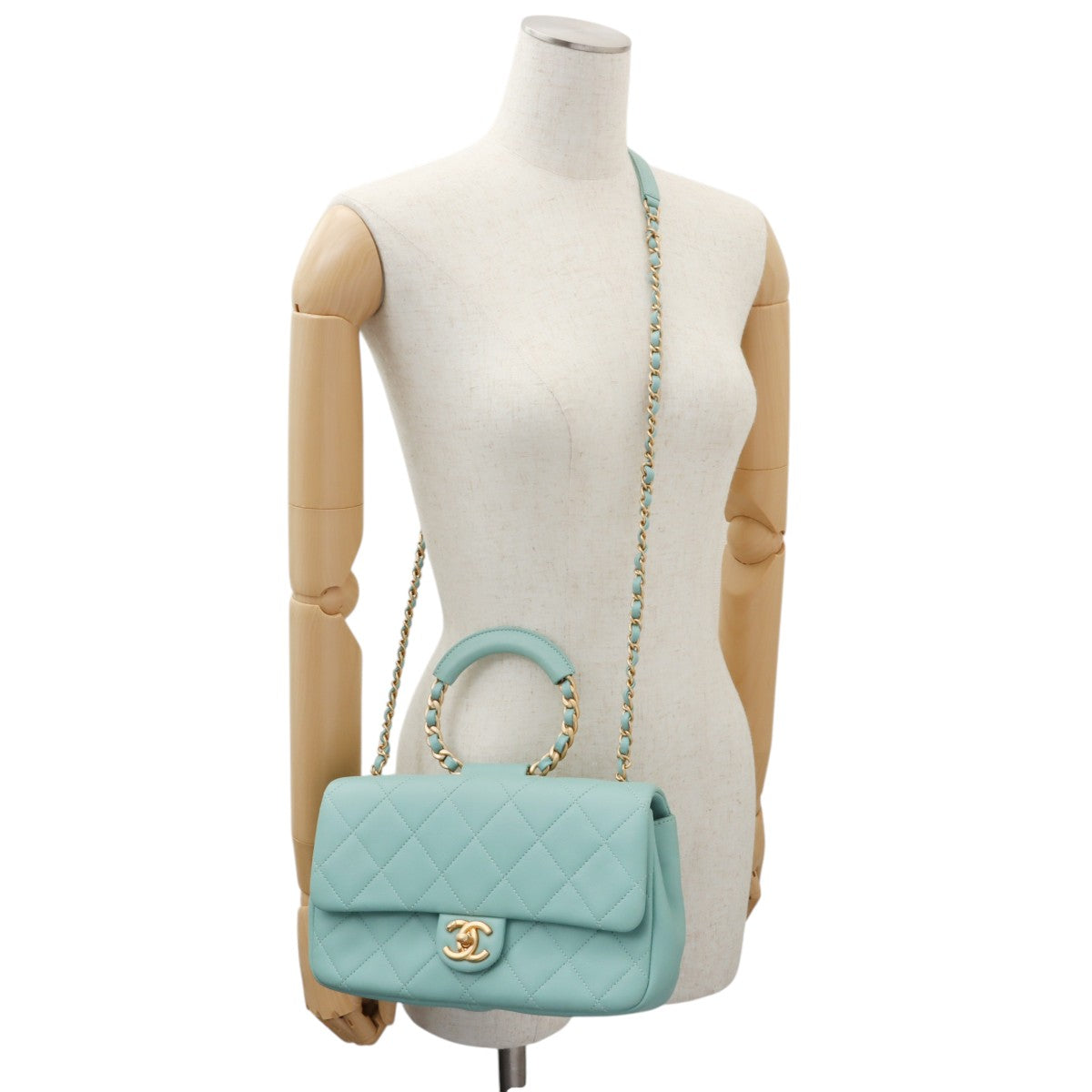 2019 Matelasse Stitch CC Turnlock 2-Way Bag, Mint Blue