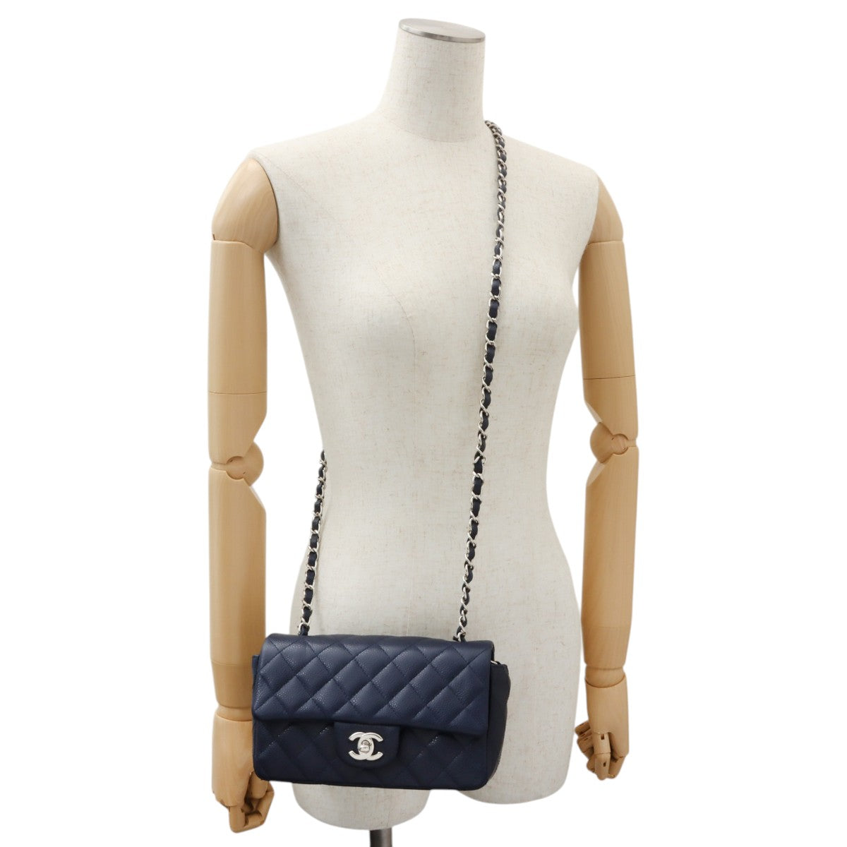 2014-era Caviar Skin CC Turn-lock Chain Shoulder Bag, Navy