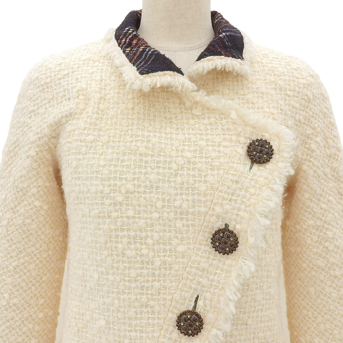2013 Tweed Gripoix Button Jacket #34 Ivory