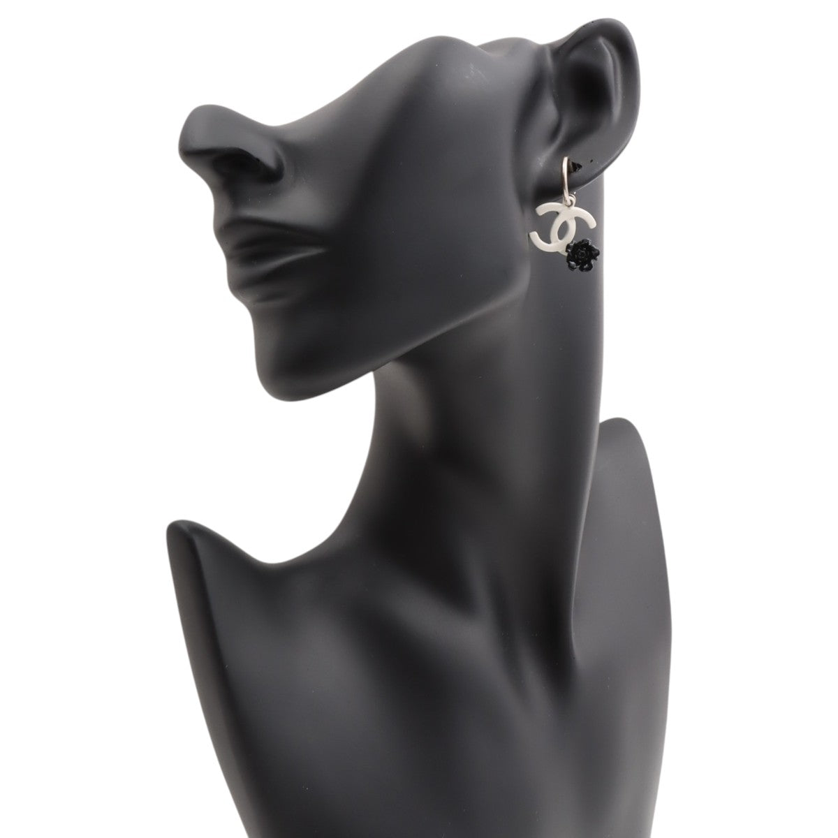 2004 CC Mark Camellia Swing Hoop Earrings Silver/White