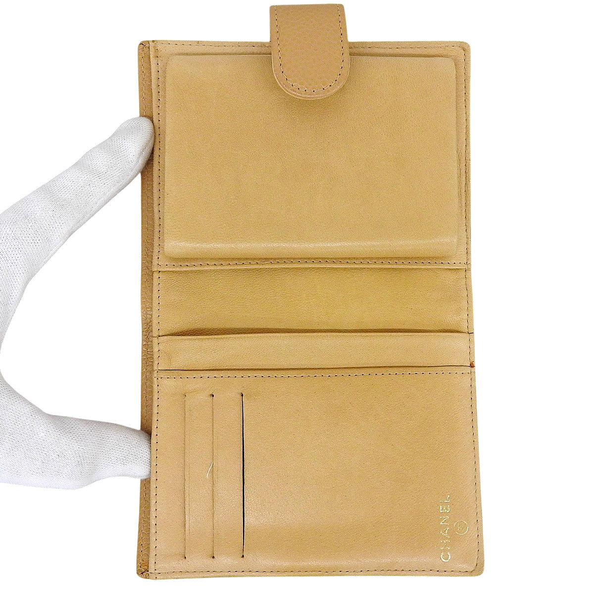 Circa 2003 caviar skin CC mark stitched wallet, beige