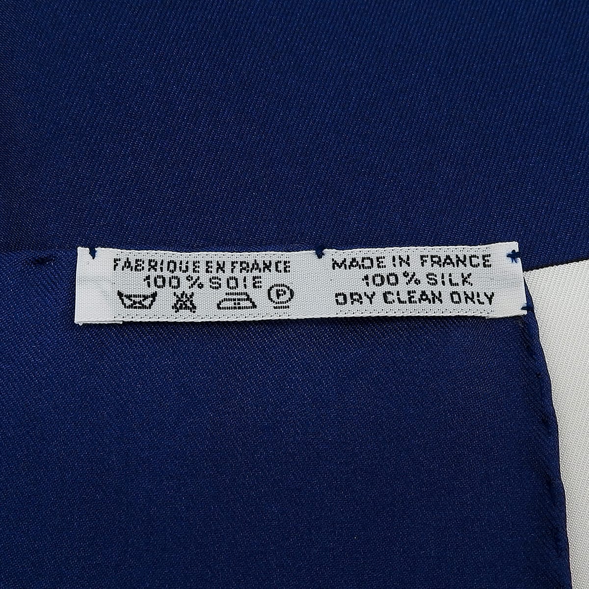 Hermes Memoire 90 Scarf in Navy/White