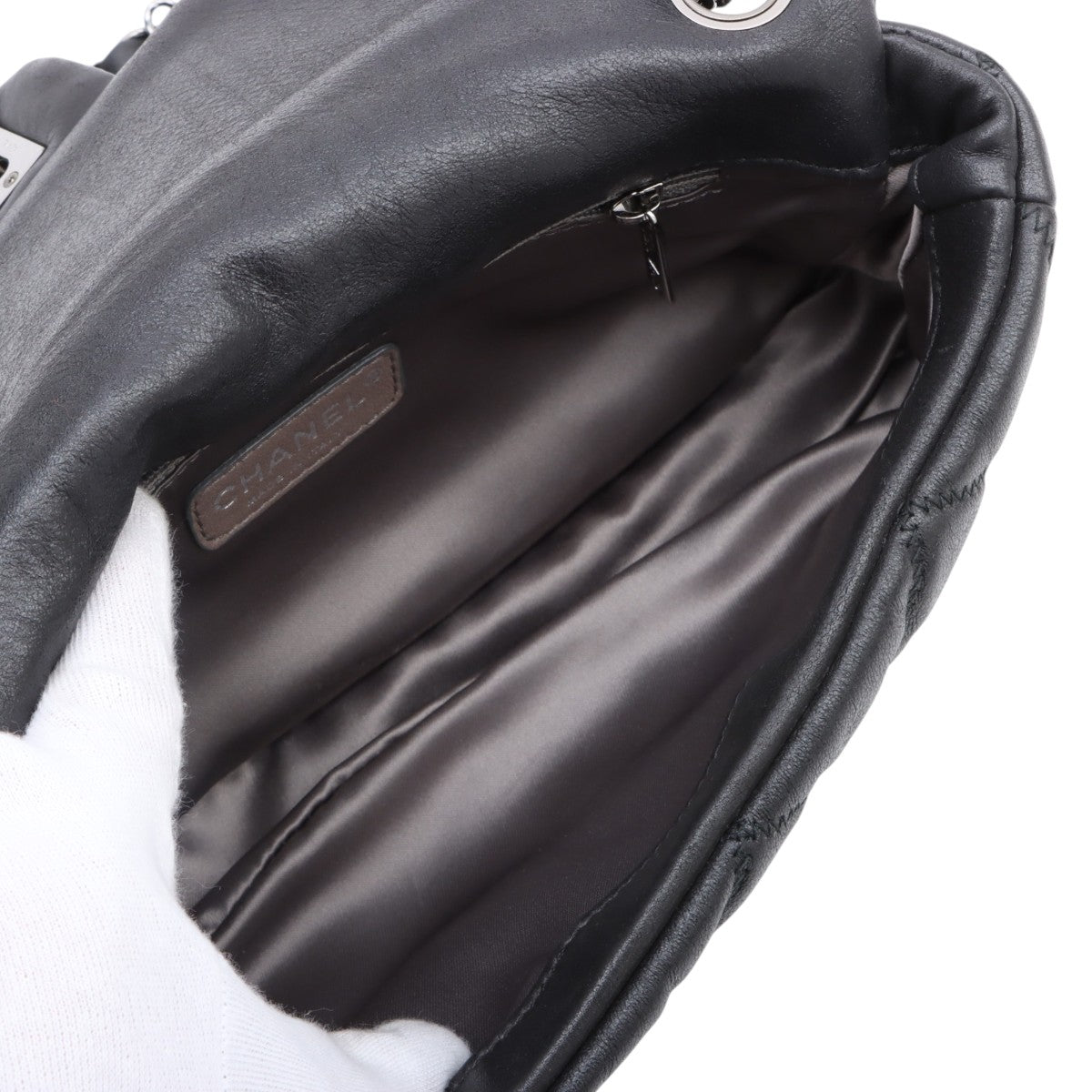 Circa 2008 Bubble Quilt Chain Shoulder Bag Black