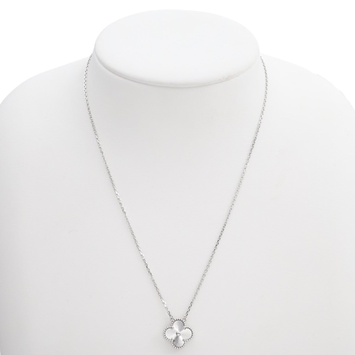 Vintage Alhambra Guilloché, white gold