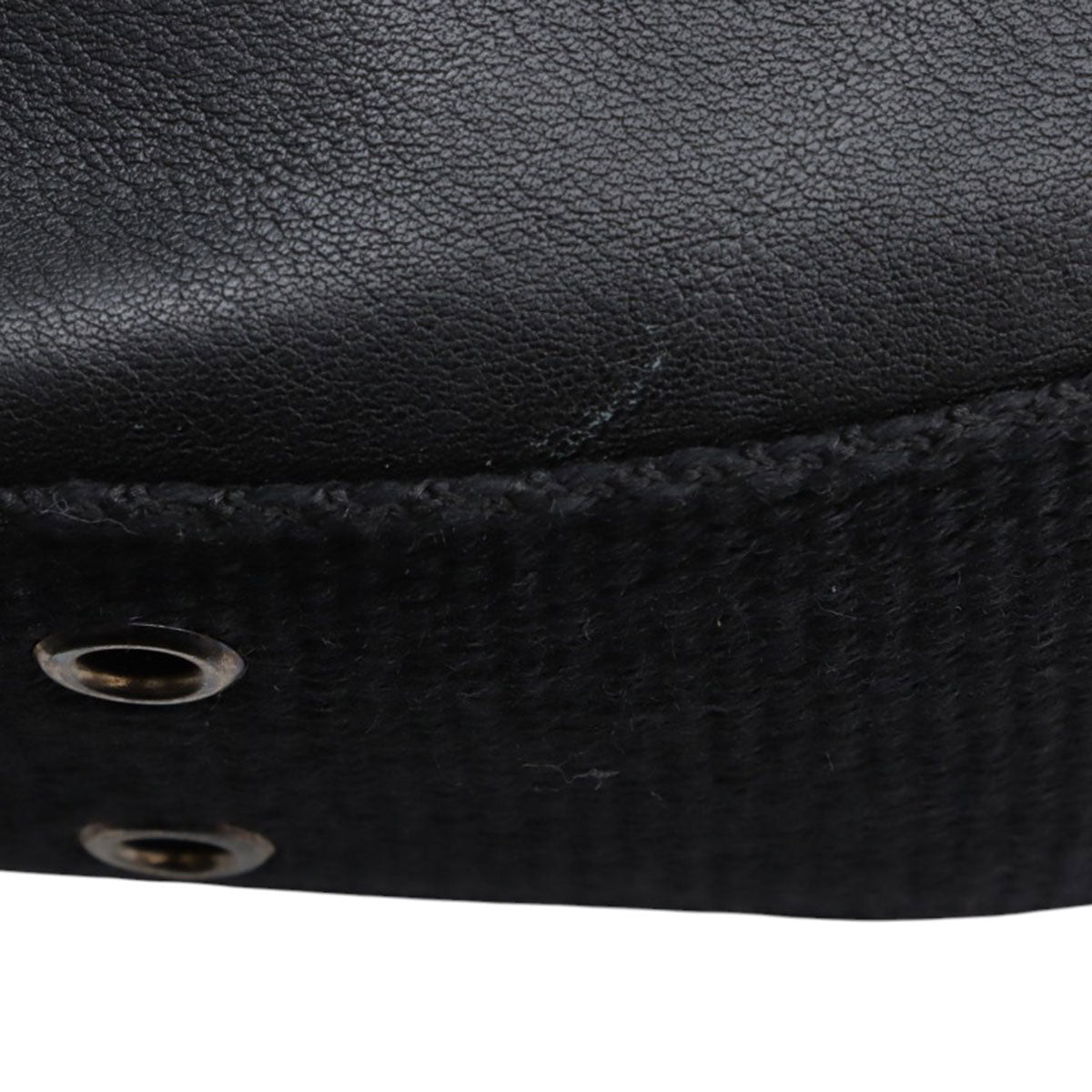 Street Chic One Shoulder Bag - Black