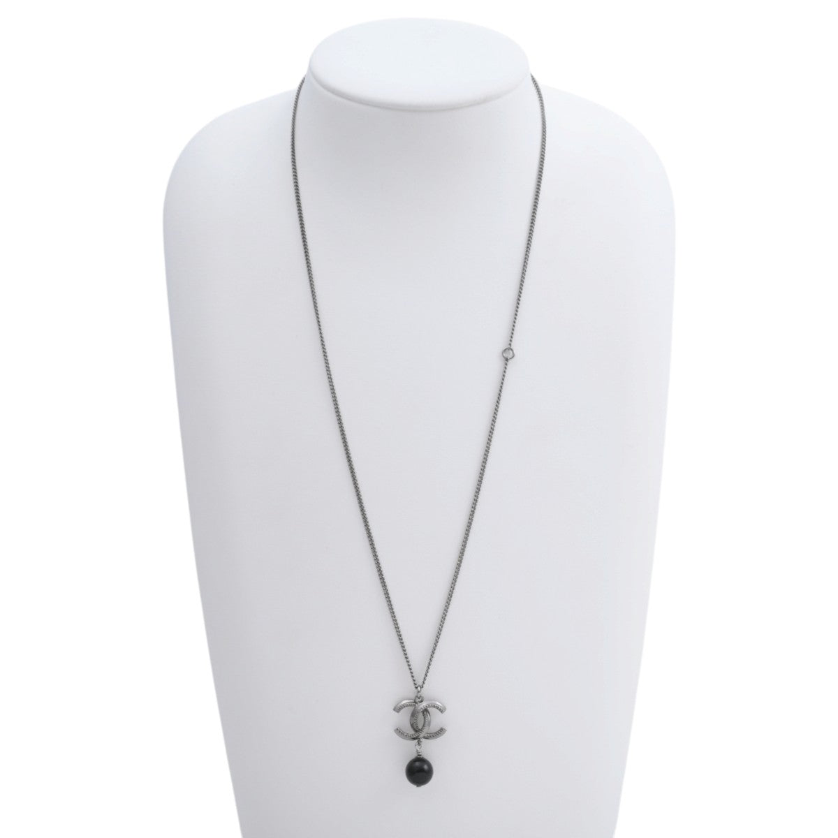 2011 Pearl CC Mark Swing Necklace Silver/Black