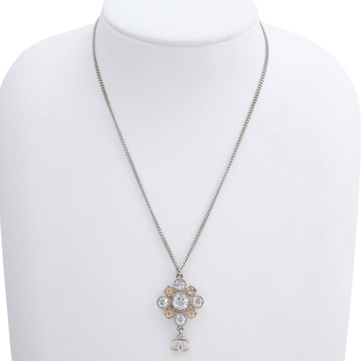 2010 Rhinestone Diamond Motif CC Logo Swing Necklace Silver