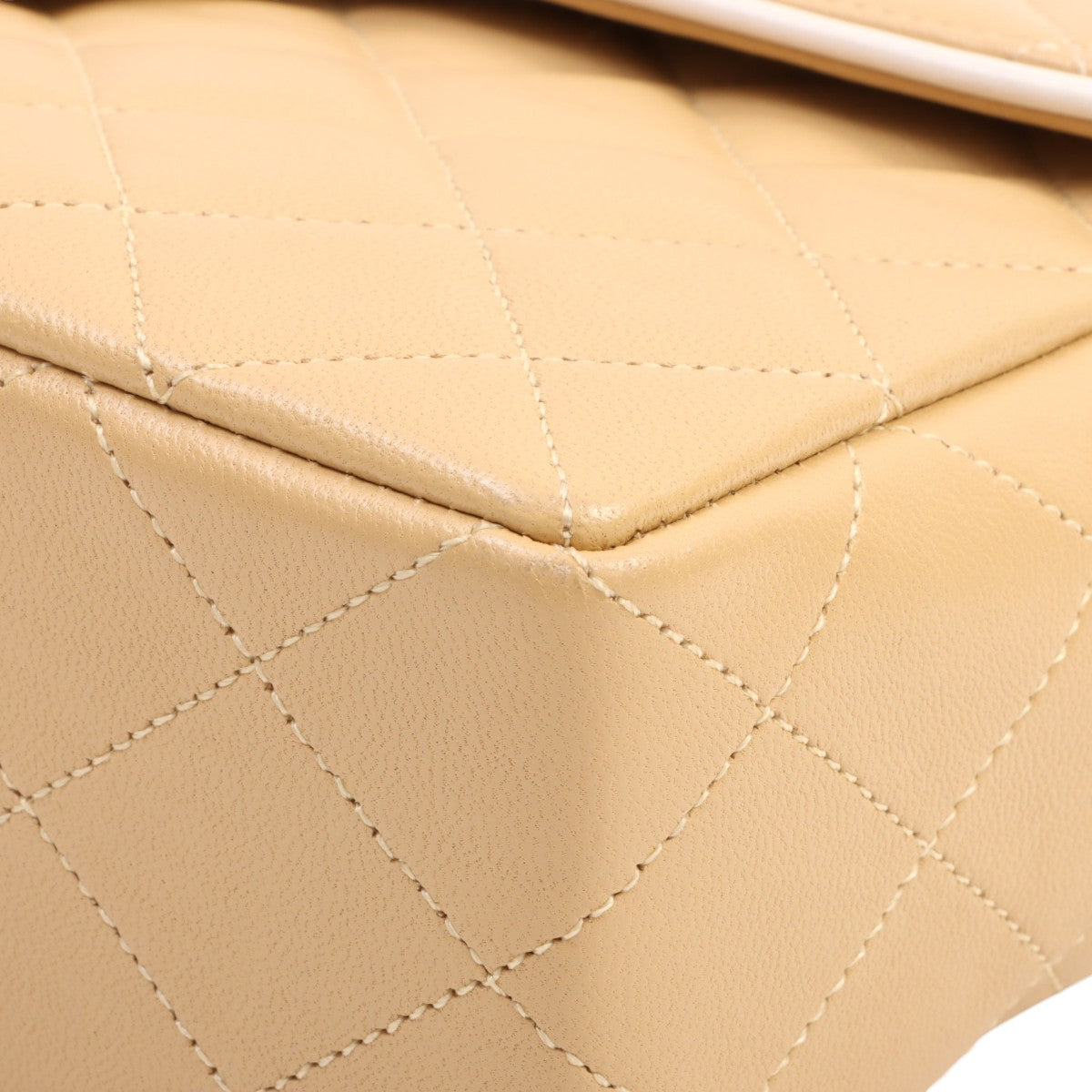 Circa 1990 Two-Tone CC Turn-Lock Chain Shoulder Bag Beige