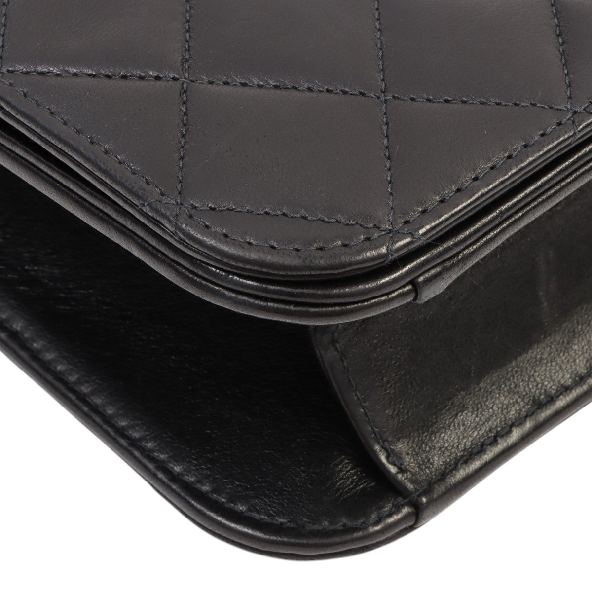 Circa 2004 Matelassé Full Flap Mini, Black