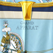 カレ90 GRAND APPARATパターンスカーフ ネイビー