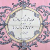 カレ90 Courbettes et Cabriolesスカーフ ピンク/シルバー