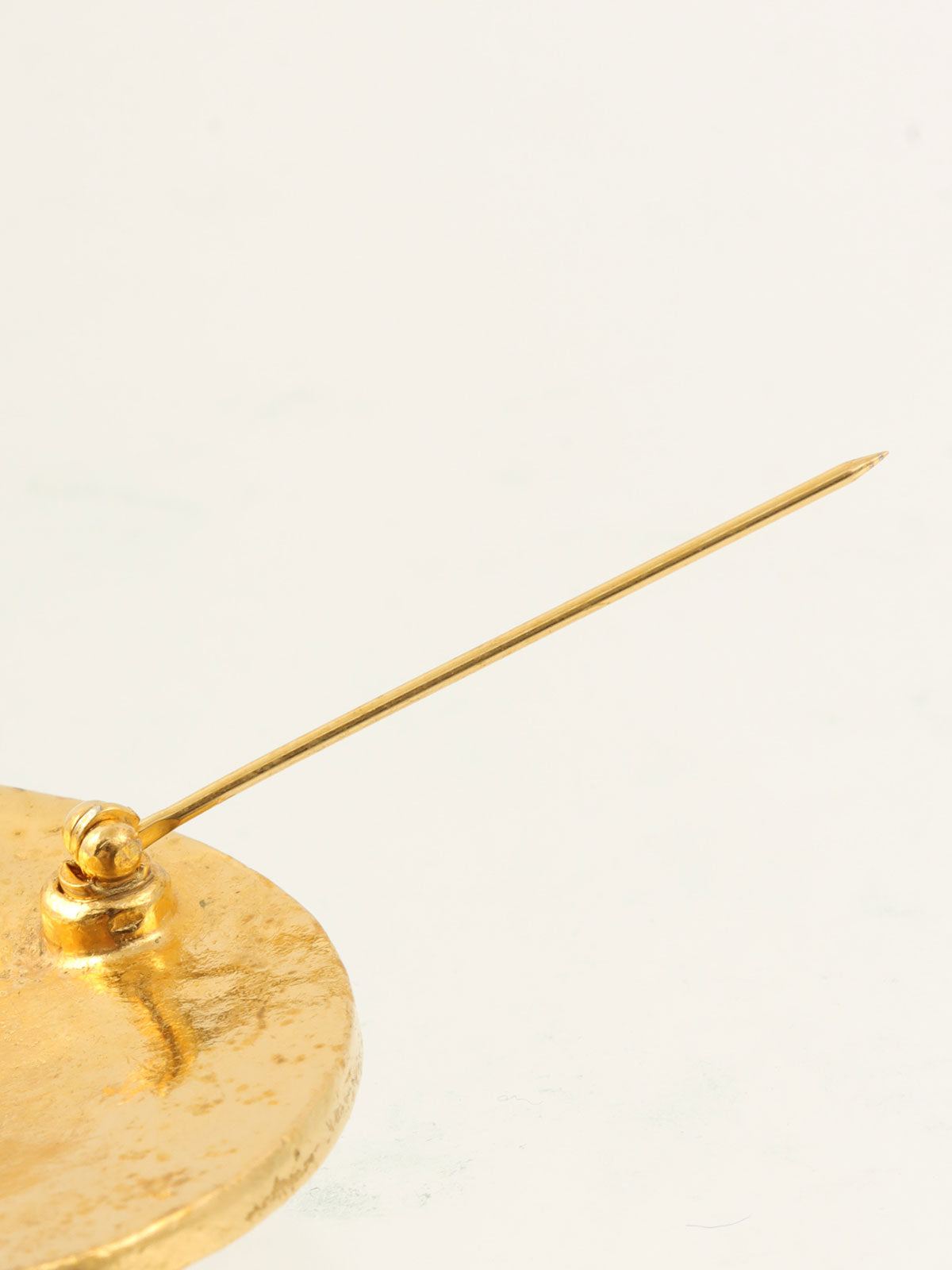 1994年製 ラウンドCCマークブローチ ゴールド