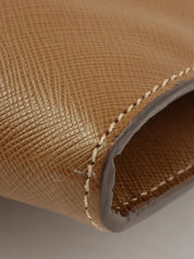 赭色镶钻水钻Logo铭牌手拿包