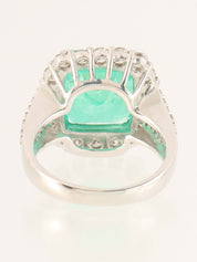 Platinum emerald and diamond square design ring in silver/green