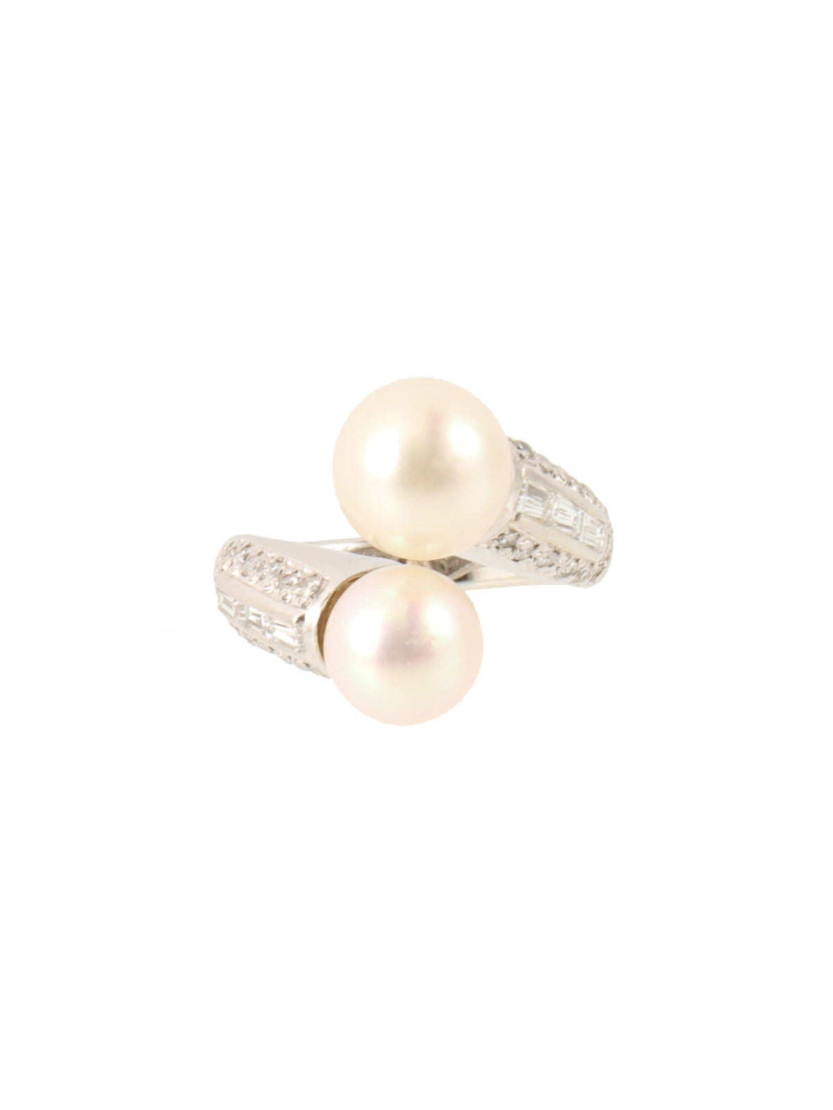 Platinum Diamond Pearl Ring in Silver/White