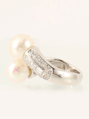Platinum Diamond Pearl Ring in Silver/White