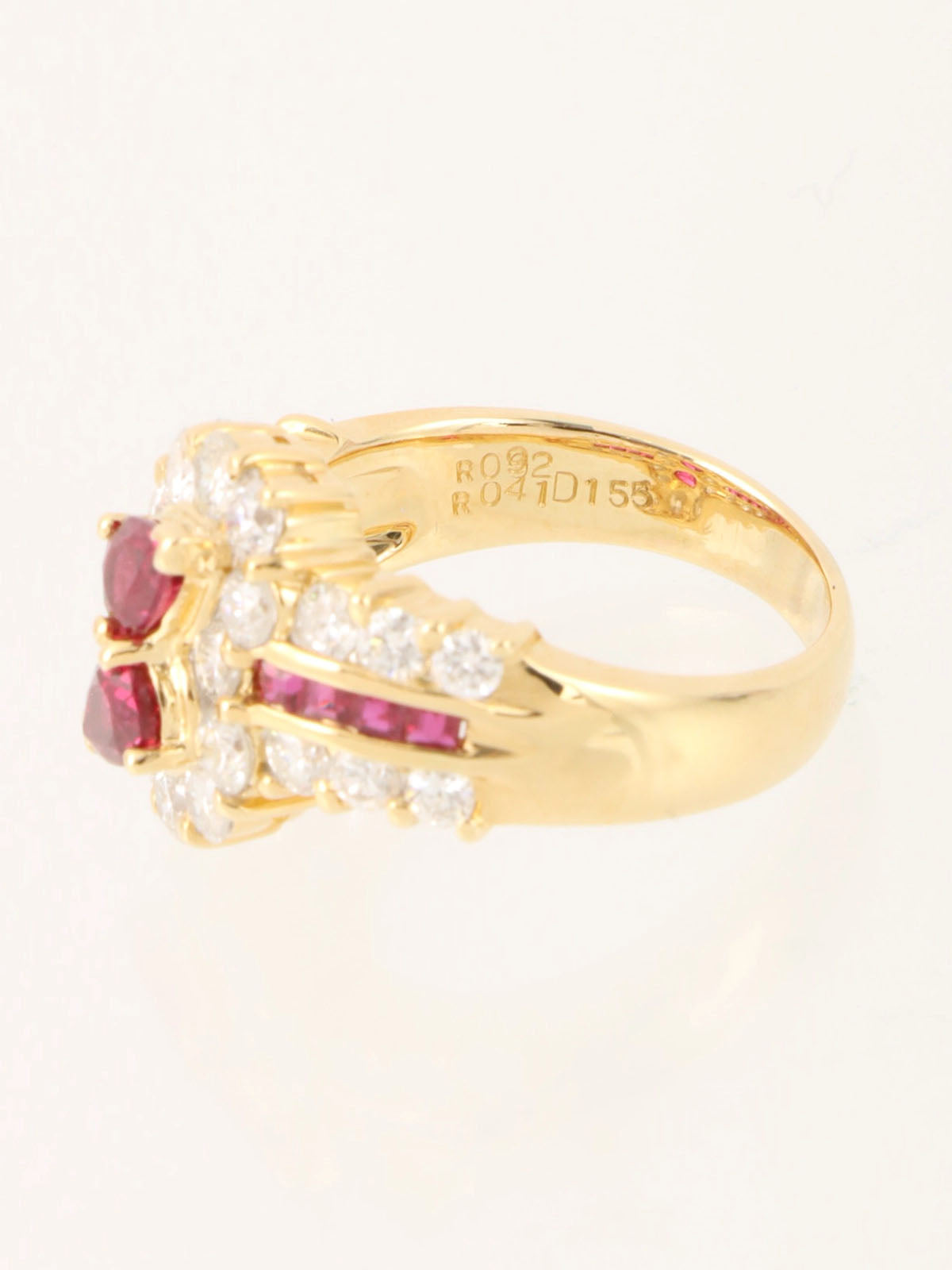 18K Diamond Ruby Design Motif Ring Gold/Cherry Red