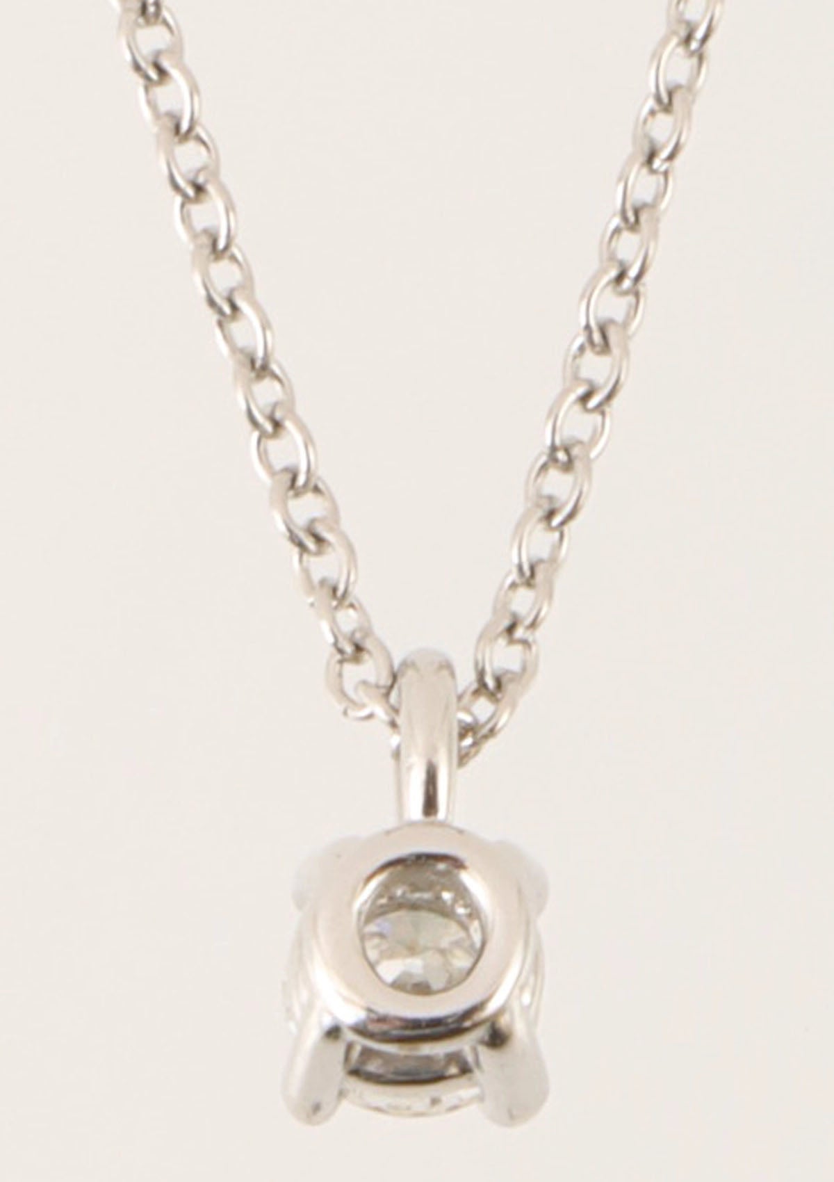 プラチナダイヤモンドソリティアネックレス シルバー