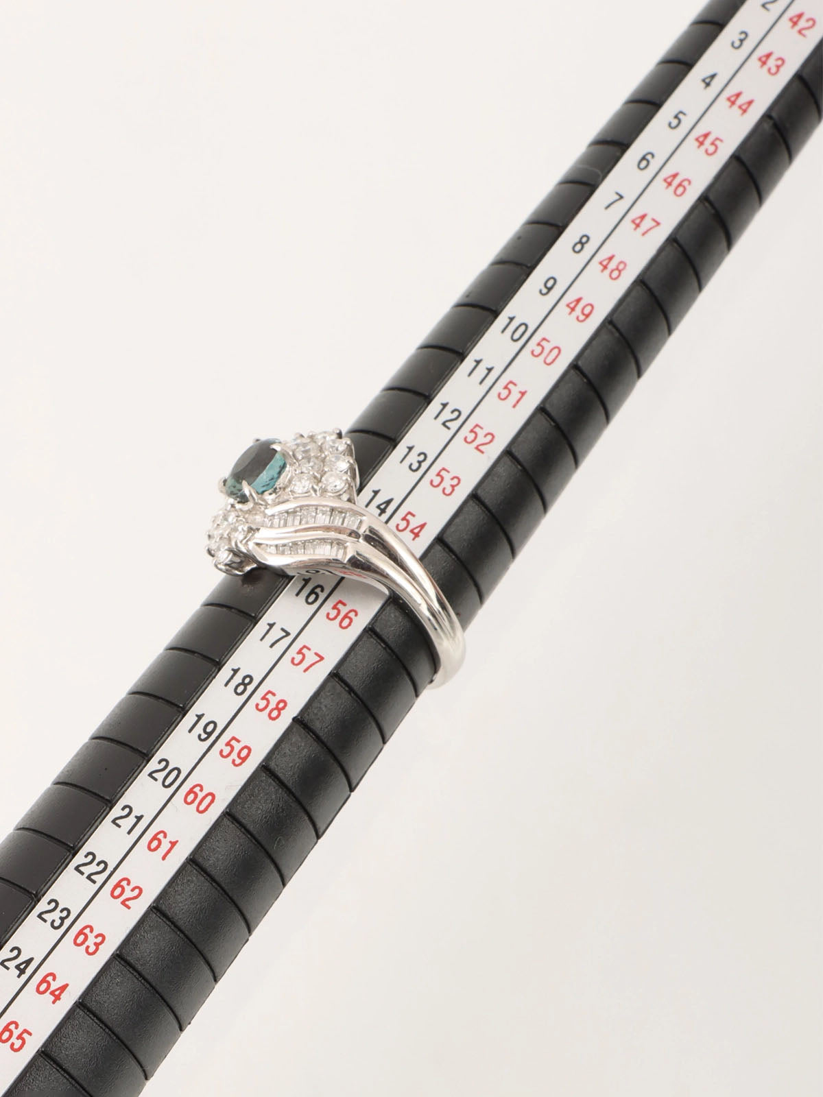 Platinum Alexandrite Diamond Design Motif Ring Blue/Silver