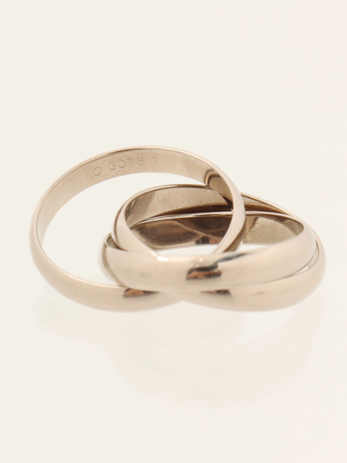 18K White Gold Trinity Ring